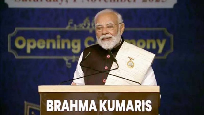 स्थापना दिवस पर PM मोदी का संदेश: आचरण सर्वोपरि, बच्चों से मिलकर भावुक पल