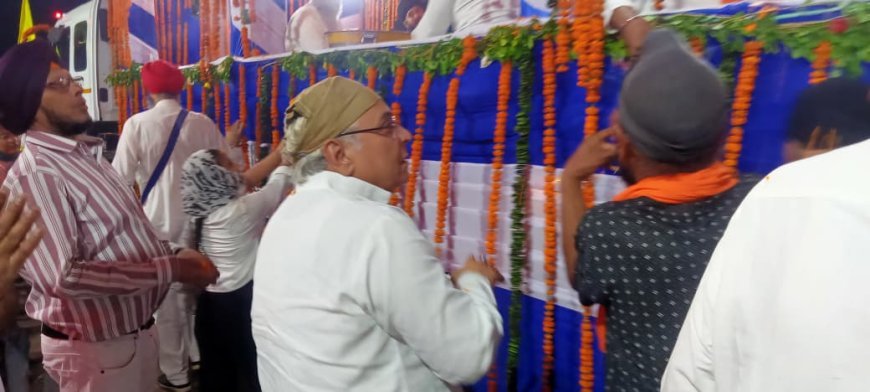 प्रकाश पर्व पर दुर्ग में उमड़ी श्रद्धा- अरुण वोरा ने किया नगर कीर्तन में शिरकत