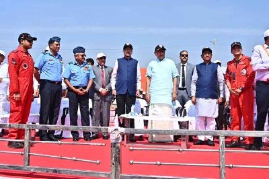 राज्योत्सव पर वायु सेना की टीम का रोमांचक एयर शो, सेंध जलाशय के ऊपर आसमां में गूंजा ‘जय जोहार’ और ‘छत्तीसगढ़िया सबले बढ़िया