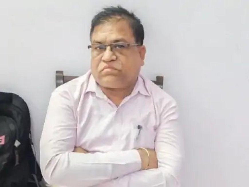 नायब तहसीलदार रिश्वत लेते रंगे हाथों गिरफ्तार — किसान से फौती दर्ज कराने मांगे थे ₹1.20 लाख