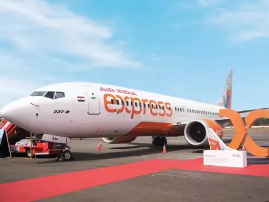 एअर इंडिया एक्सप्रेस फ्लाइट में बम की धमकी से हड़कंप, वाराणसी एयरपोर्ट पर कराई गई इमरजेंसी लैंडिंग