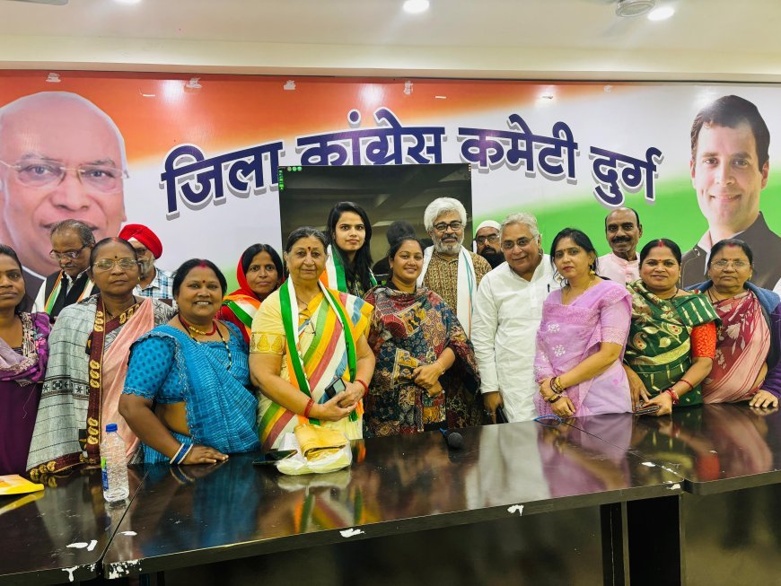 दुर्ग कांग्रेस में हुआ SIR का विशेष प्रशिक्षण— विनोद वर्मा ने प्रशिक्षित किया; वोरा सहित अनेक कांग्रेसजन रहे उपस्थित*