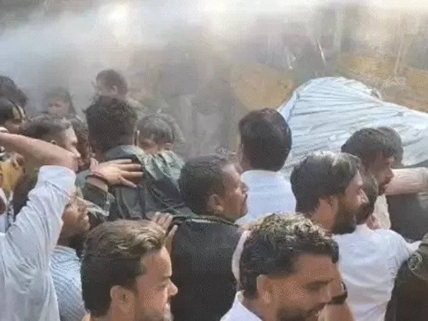 बिलासपुर में कांग्रेस का उग्र प्रदर्शन: पुलिस से भिड़ंत, वाटर कैनन चलाया