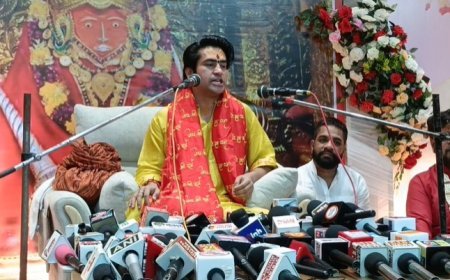 धीरेंद्र शास्त्री का बड़ा बयान: भूपेश बघेल पर साधा निशाना, कहा– हनुमान भक्ति अंधविश्वास लगे तो देश छोड़ दें