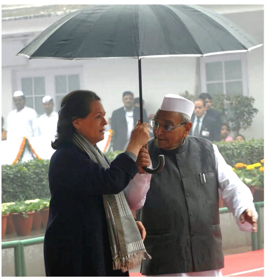 *सोनिया गांधी के जन्मदिवस पर अरुण वोरा ने उनके दीर्घायु जीवन की कामना करते हुए शुभकामना संदेश भेजा*