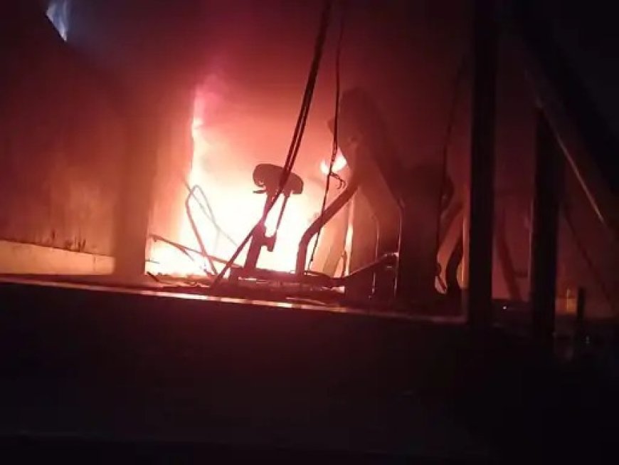 दुर्ग में सुबह-सुबह जिम में भीषण आग: तीसरी मंजिल पर फैला धुआं, लाखों के उपकरण जलकर राख