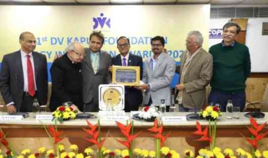 भारत के पहले डीवी कपूर फाउंडेशन एनर्जी इनोवेशन अवॉर्ड्स के दौरान ऊर्जा क्षेत्र को सशक्त बनाने के लिए दिए गए पुरस्कार