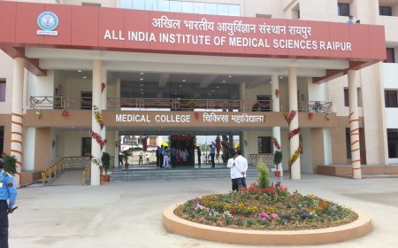 NMC के नए नियम में बड़ा बदलाव! हर नए मेडिकल कॉलेज के साथ खुलेगा नर्सिंग कॉलेज, सीटें भी बढ़ेंगी