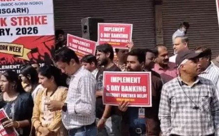 बैंक बंद, काम ठप: 5-डे वर्किंग की मांग ने रोकी सेवाएं