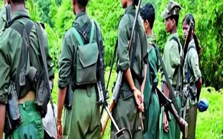 नक्सल हिंसा को बड़ा झटका! सुकमा में 21 माओवादियों का सरेंडर, 76 लाख रुपए का था इनाम