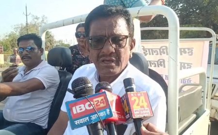 रिटेंशन की मांग पर सेवानिवृत्त कर्मियों की हुंकार, बाजारों में फूल बरसाकर स्वागत