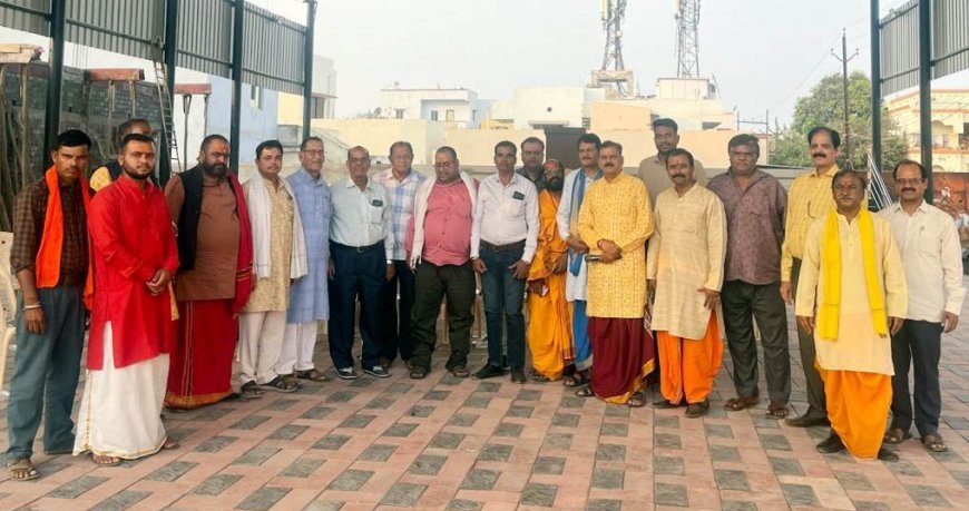 ‘वीरा जी का अंगना’ में ब्राह्मण समाज की बैठक: ललितकुमार तिवारी अध्यक्ष चुने गए