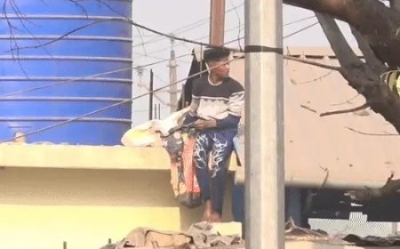 आमानाका चौपाटी में अवैध शराब बिक्री का वीडियो वायरल, बोरी में भरकर बेचते दिखे युवक