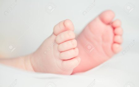 डेढ़ लाख में कर दिया एक महीने के बच्चे का सौदा, पुलिस ने किया माता-पिता को गिरफ्तार