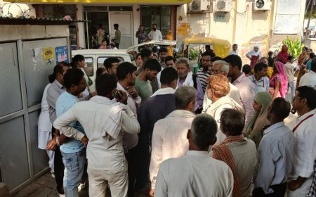 21 घंटे बातचीत के बाद बनी सहमति, मृतकों के परिजनों को 30-30 लाख के चेक, शिक्षा-स्वास्थ्य सुविधा के लिए एग्रीमेंट