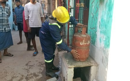 दुर्ग में एलपीजी सिलेंडर में लगी आग, फायर ब्रिगेड की तत्परता से टला बड़ा हादसा