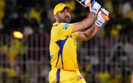 CSK के फैंस के लिए बुरी खबर, चोट के चलते बाहर हुए MS Dhoni, शुरुआती 2 हफ्ते नहीं खेल पाएंगे IPL 2026