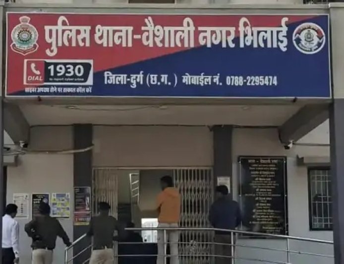 होली की खुशियां मातम में बदलीं: 24 वर्षीय युवक ने घर में लगाई फांसी