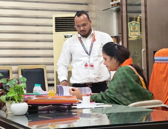 बुलडोजर कार्रवाई पर उठे सवाल: “गरीबों पर सख्ती, रसूखदारों पर खामोशी क्यों?”