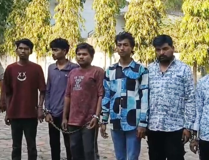 दुर्ग में ऑनलाइन सट्टा रैकेट का भंडाफोड़, इंस्टाग्राम-व्हाट्सएप से चल रहा था करोड़ों का खेल