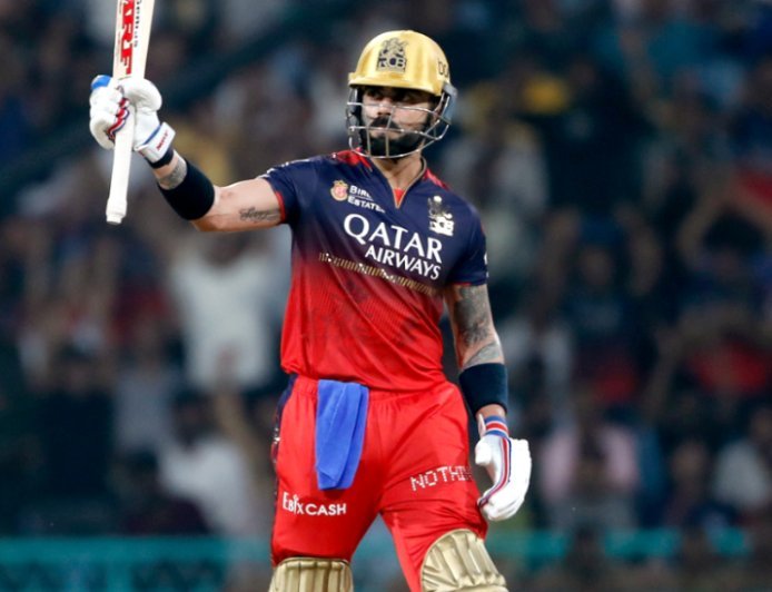 विराट कोहली पाकिस्तानी दिग्गज को पछाड़ बने एशिया में T20s के बादशाह, एक झटके में तोड़ डाले इतने सारे रिकॉर्ड