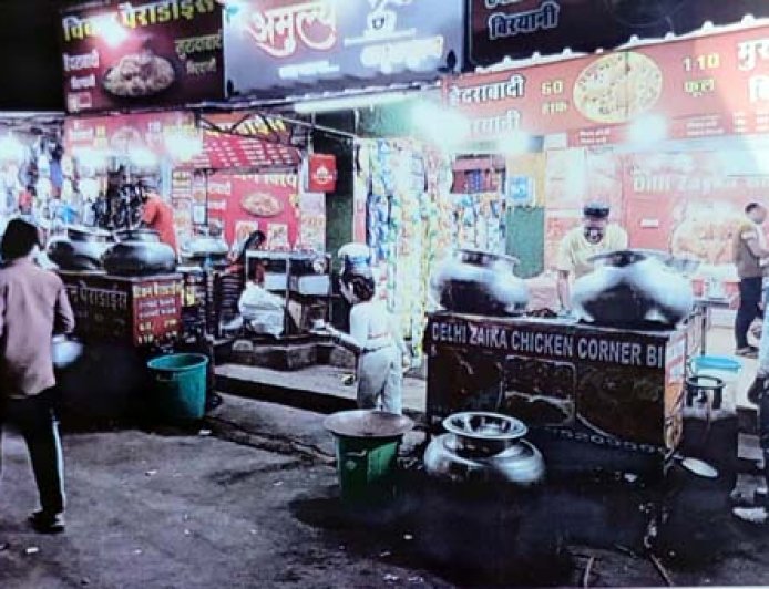 महावीर जयंती पर पंडरी में मांस बिक्री को लेकर विवाद, नियमों के पालन पर उठे सवाल