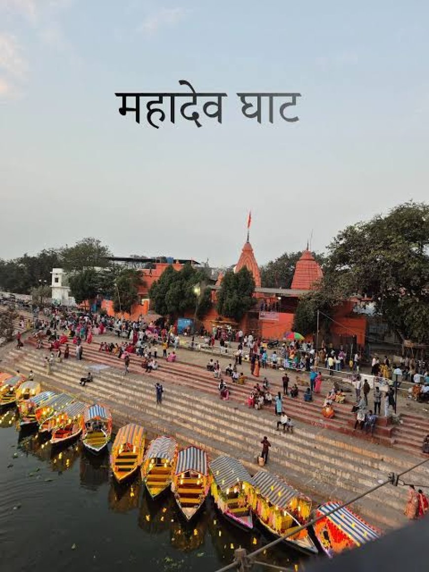 रुद्रेश्वर घाट में पहली बार सजी मसाने की होली, कांशी जैसा दिखा अद्भुत दृश्य, सम्मान पाकर भावुक हुईं किन्नर