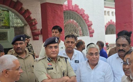 भूपेश बघेल के फर्जी एआई वीडियो के विरोध में कांग्रेस का ज्ञापन, अरुण वोरा भी रहे शामिल*