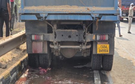 NH-53 पर दर्दनाक हादसा! रेत भरे हाईवा ने ससुर-दामाद को कुचला, मौके पर मौत, ड्राइवर फरार