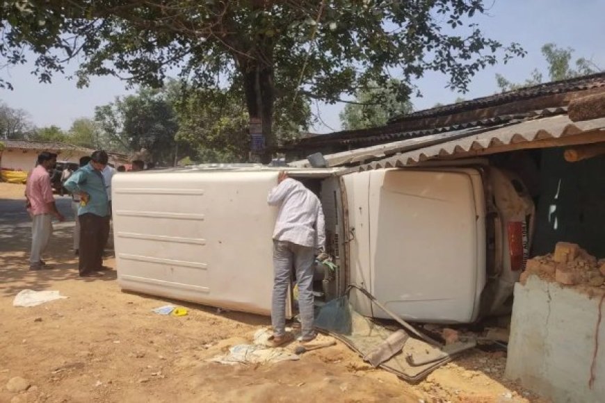 सडक़ हादसे में एसडीएम, 2 आरक्षक समेत 4 घायल, घर में घुसकर पलट गई तेज रफ्तार कार