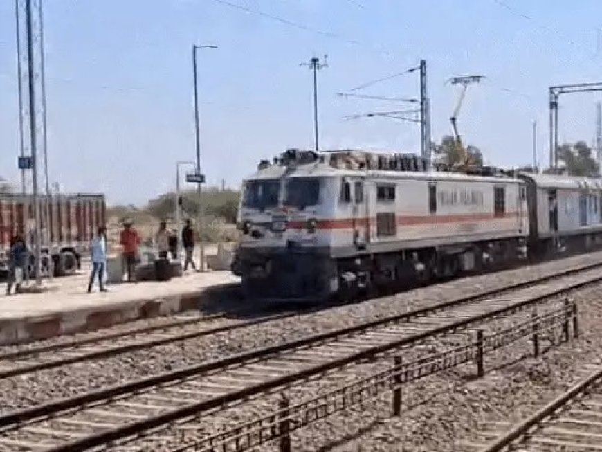 रेल यात्रियों को राहत: बिलासपुर जोन की 14 ट्रेनें बहाल, हसदेव एक्सप्रेस फिर चलेगी एक्सप्रेस रूप में