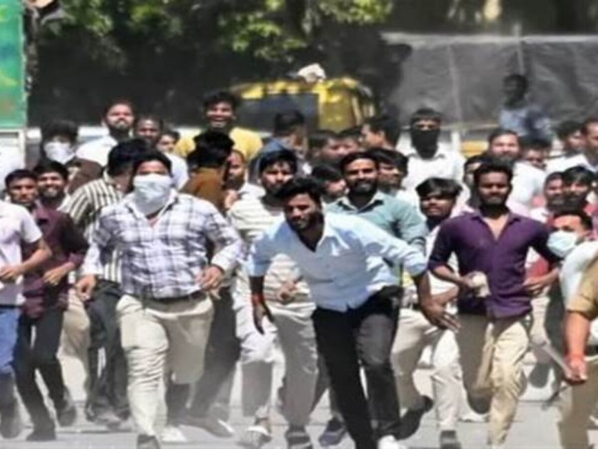 350 फैक्ट्रियों में तोड़फोड़, 50 से ज्यादा गाड़ियां फूंक दीं, 42 हजार कर्मचारी सड़कों पर उतर आए