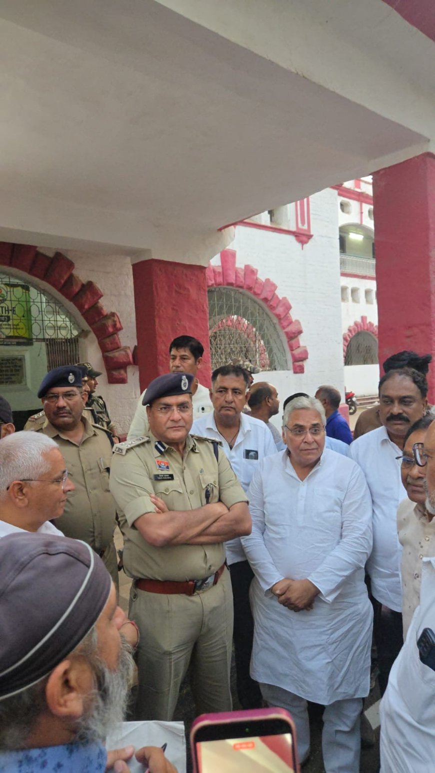 भूपेश बघेल के फर्जी एआई वीडियो के विरोध में कांग्रेस का ज्ञापन, अरुण वोरा भी रहे शामिल*