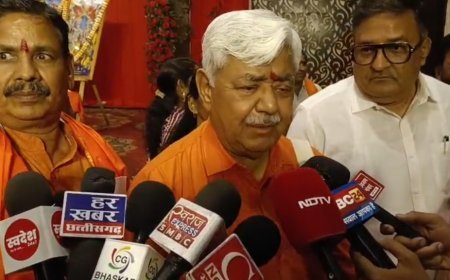 दुर्ग पहुंचे VHP के राष्ट्रीय अध्यक्ष आलोक कुमार, हिन्दुत्व और अर्थव्यवस्था पर मंथन
