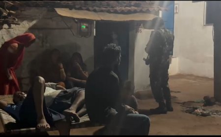 दुर्ग में दिव्यांग महिला की हत्या से सनसनी: चौकी से 100 मीटर दूर मिला शव, बेटे पर शक