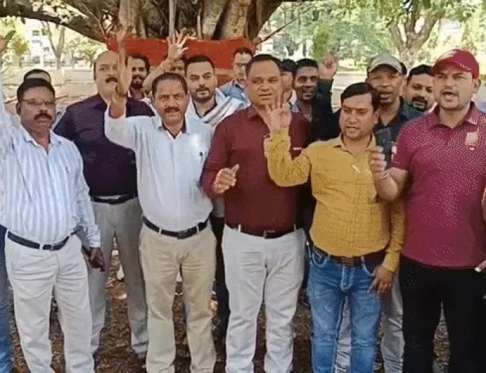 नायब तहसीलदार से मारपीट पर प्रदेशभर में राजस्व अफसरों की हड़ताल