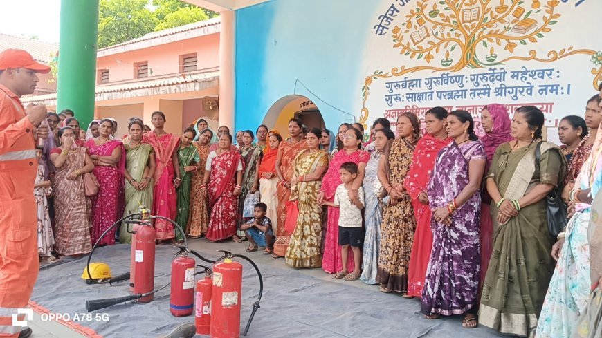 रसोइयों को सिखाए आग से बचाव के गुर, फायर एवं एसडीआरएफ टीम ने दिया व्यावहारिक प्रशिक्षण