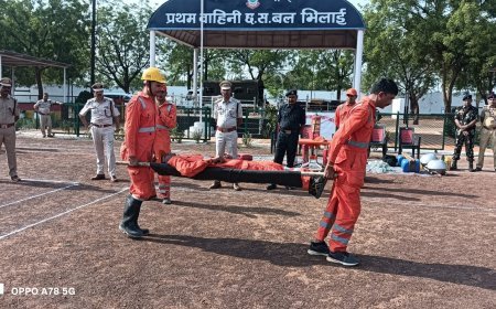 आपदा से निपटने का अभ्यास: दुर्ग में एसडीआरएफ ने किया बाढ़, फायर और सिविल डिफेंस मॉक ड्रिल का प्रदर्शन