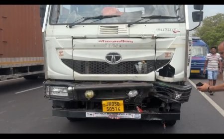 दुर्ग में भीषण सड़क हादसा: ट्रेलर से टकराई बाइक, पेट्रोल टंकी फटने से युवक की मौके पर मौत