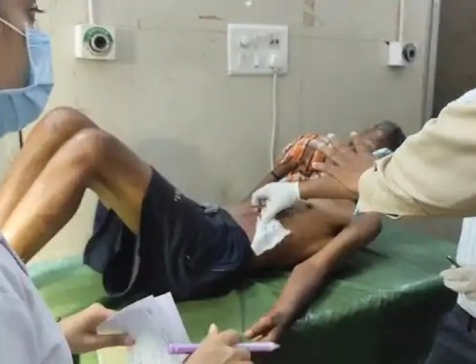 बच्चों के झगड़े ने लिया खूनी रूप, 15-20 हमलावर घर में घुसे; 7 घायल