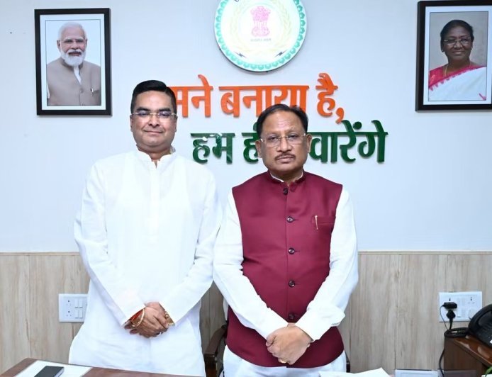 बीएसपी लोहा चोरी मामले में विधायक रिकेश सेन का बड़ा कदम, सीएम को सौंपे दस्तावेज; केंद्रीय जांच एजेंसियों से जांच पर सहमति