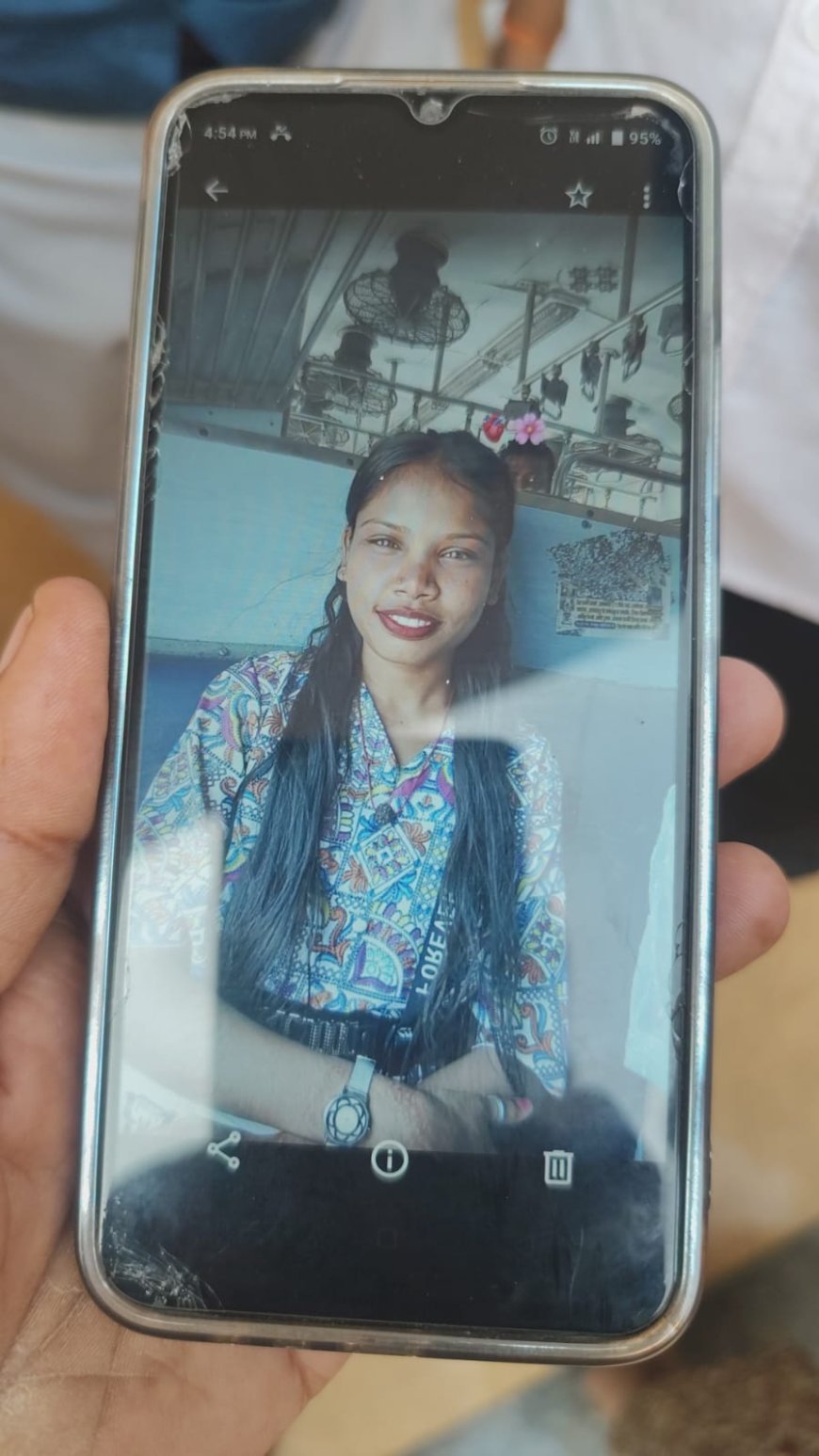 एक बोतल खून न मिलने से चली गई युवती की जान, जिला अस्पताल की व्यवस्था पर उठे सवाल