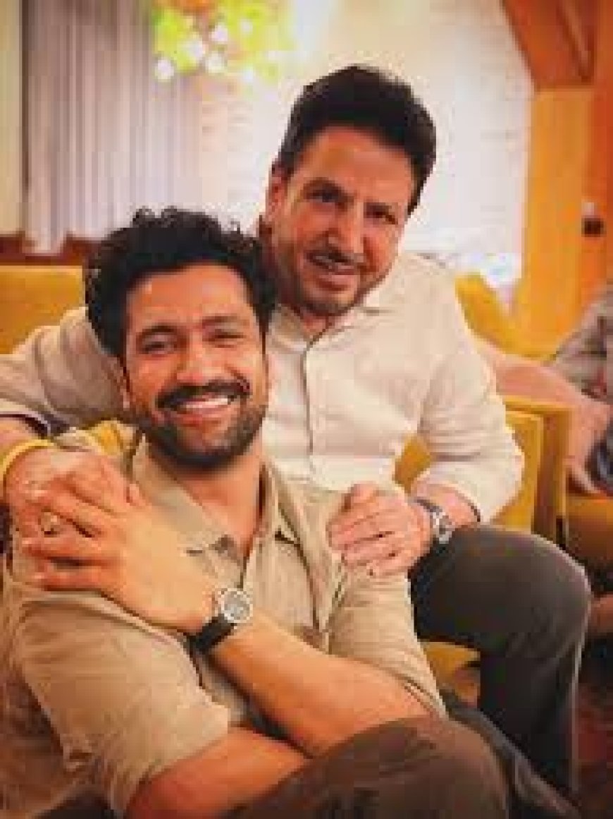 विकी कौशल ने पंजाबी म्यूजिक के बादशाह गुरदास मान के साथ शेयर की फोटोज, फैंस भी हुए कायल