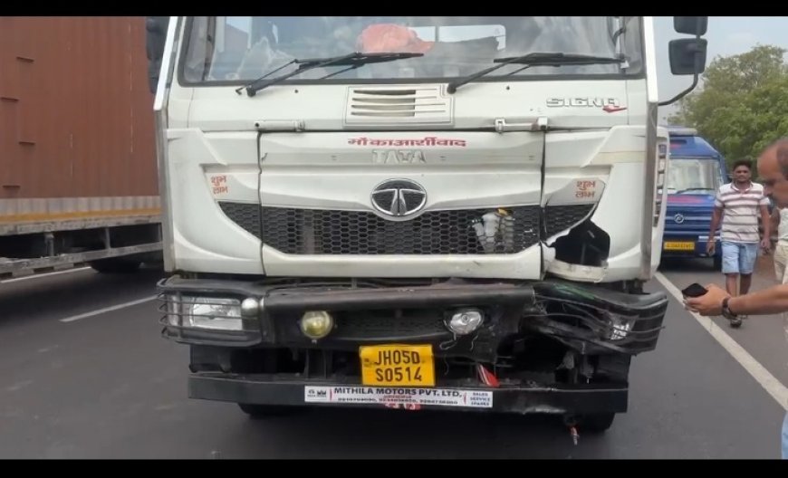 दुर्ग में भीषण सड़क हादसा: ट्रेलर से टकराई बाइक, पेट्रोल टंकी फटने से युवक की मौके पर मौत
