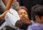 21वें दिन अनशनकारी सोनम वांगचुक अस्पताल भेजे गए, जंतर-मंतर पर हंगामा; अभिजीत दीपके पर स्याही फेंकी