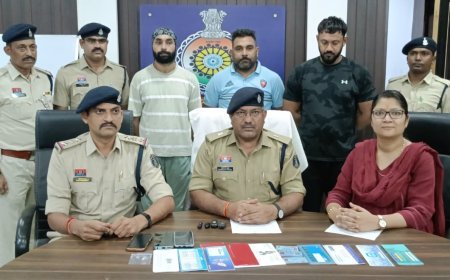 बीमा रिफंड के नाम पर करोड़ों की साइबर ठगी का खुलासा: दिल्ली से तीन आरोपी गिरफ्तार