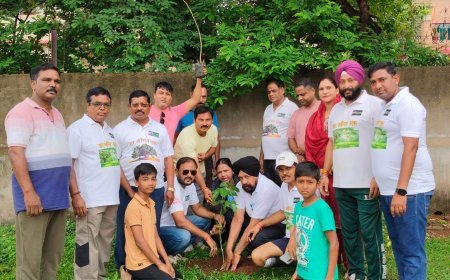 तेज बारिश के बीच भी जारी रहा ‘हर आंगन एक पेड़’ अभियान, ढांचा भवन परिसर में हुआ पौधरोपण