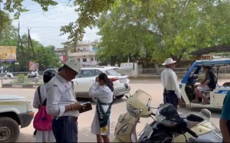 नाबालिग चालकों पर दुर्ग पुलिस का बड़ा एक्शन, 30 से अधिक छात्रों पर कार्रवाई; अभिभावकों की हुई काउंसलिंग