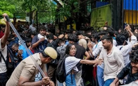छात्रों के शांतिपूर्ण प्रदर्शन पर सुप्रीम कोर्ट की सख्त टिप्पणी, बोला- लोकतंत्र में विरोध का अधिकार सुरक्षित