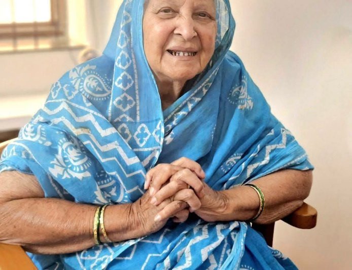 पूर्व मुख्यमंत्री मोतीलाल वोरा की धर्मपत्नी शांति वोरा का निधन, दुर्ग में शोक की लहर